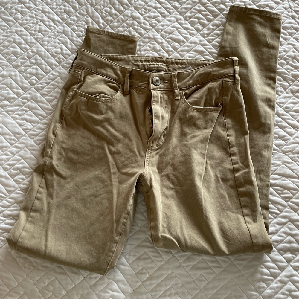 AE High Rise Khaki Jegging